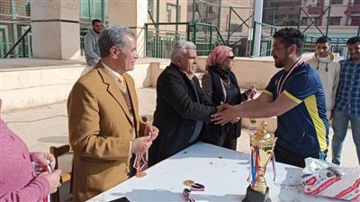 آداب بني سويف تنظم نهائي الدورة الرياضية بملعب الجامعة