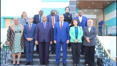 خلال استقبالها لرئيس برلمان دولة زيمبابوي 