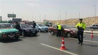 تحرير 2798 مخالفة الملصق الإلكتروني ورفع 70 سيارة ودراجة متهالكة خلال 24 ساعة