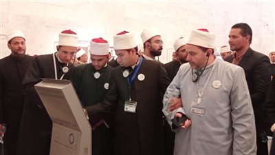 وفد من أئمة الأوقاف يزور متحف الحضارة