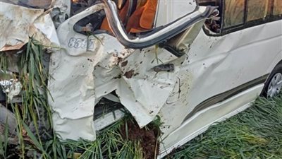 إصابة 12 شخصًا في حادث تصادم سيارتين بأسيوط 