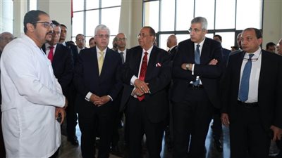 وزير التعليم العالي يرأس اجتماع 