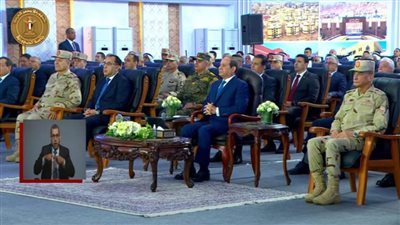 بدء فاعليات تفقد الرئيس السيسي اصطفاف المعدات المشاركة فى تنمية شبه جزيرة سيناء