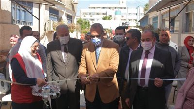 محافظ القليوبية يدشن مبادرة فحص المقبلين على الزواج