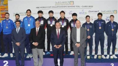 اليابان وإيطاليا يحققان ذهبيتي فرق الرجال والسيدات بكأس العالم لسلاح الشيش