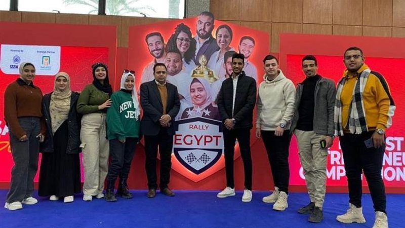 طلاب علوم الملاحة