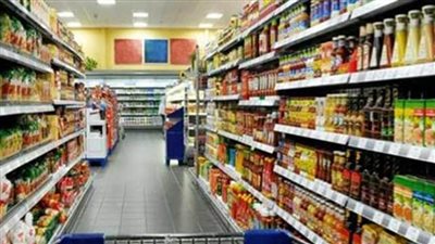 محافظ أسوان: ضخ وتوزيع 19 ألف كرتونة و15 طنا من السلع الأساسية