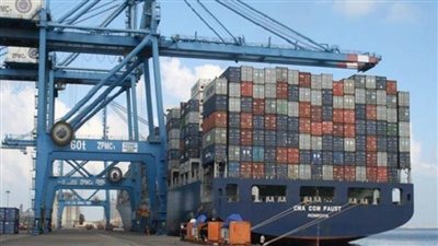 تداول 27 سفينة للحاويات والبضائع العامة بميناء دمياط