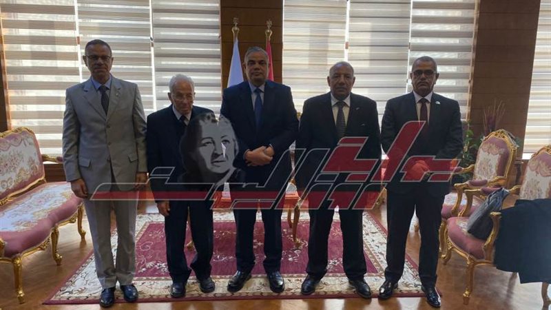 خلال اللقاء