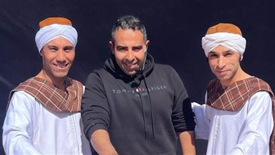 محمد عدوية: انا ابن المنيا وغنائي أمام الرئيس شرف (صور)