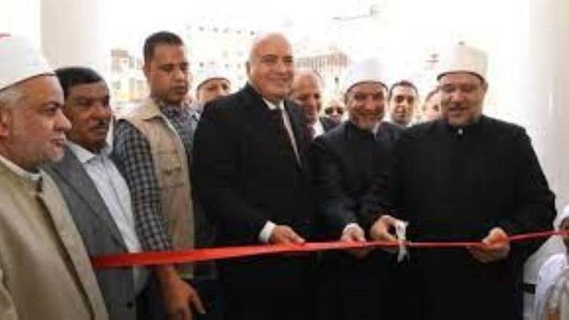 وزير الأوقاف ومحافظ