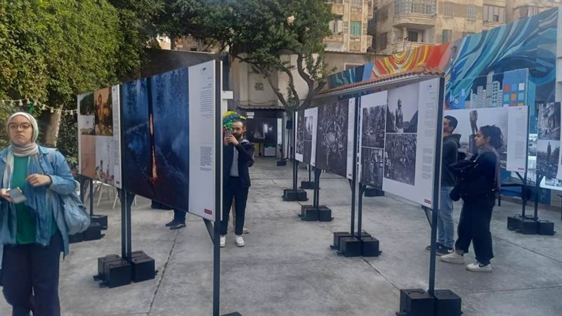 افتتاح معرض الصور