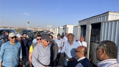 وزير الري يتفقد خزان أسوان القديم والمركز الثقافي الإفريقي بأسوان