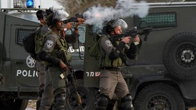 الاحتلال الإسرائيلي يُصيب طفلًا فلسطينيًا بالرصاص في 