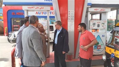 محافظ أسيوط: حملات مكثفة على مواقف السيارات ومحطات الوقود و3 خطوط ساخنة لتلقي شكاوى