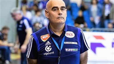 رسميًا.. الإسباني كارلوس باستور مديرا فنيا لمنتخب كرة اليد