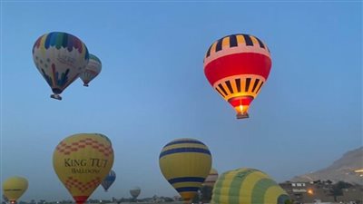 إلغاء رحلات البالون الطائر في الأقصر لسوء الأحوال الجوية