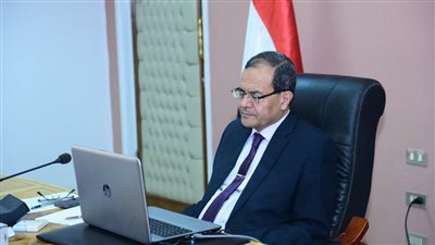 رئيس جامعة سوهاج يشارك في الملتقى التوظيفي الافتراضي الرابع لمراكز التطوير المهني بالجامعات المصرية