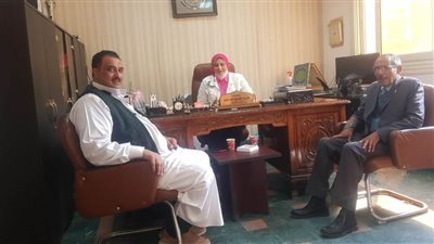 المصريين الأحرار يلتقي بمدير تموين مطروح