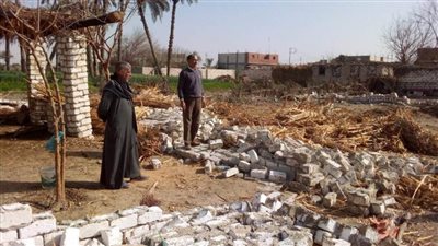 إزالة 5 حالات تعدٍ بالبناء المخالف بمركز ديرمواس بالمنيا