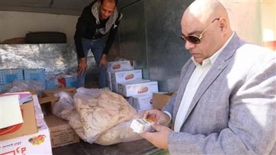 وكيل تعليم بالوادي الجديد يتابع إجراءات استلام وتوزيع التغذية المدرسية
