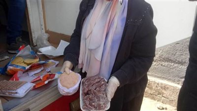 ضبط سيارة تبيع لحومًا غير صالحة للاستهلاك الآدمي بالدقهلية 