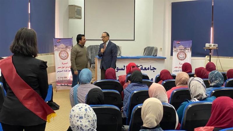 جانب من الورشة