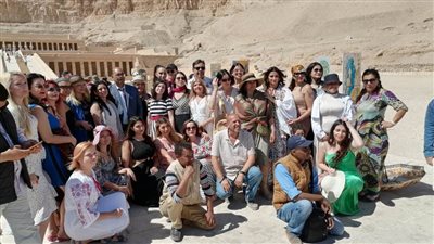30 فنانة من 17 دولة يشاركن في معرض حتشبسوت