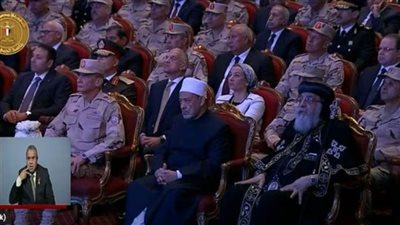 شيخ الأزهر يشارك مع الرئيس السيسي في الاحتفال بيوم الشهيد