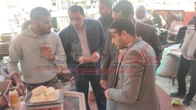 ضبط لحوم مجهولة المصدر وتحرير محاضر مخالفة في حملات علي الأسواق بكفر الشيخ