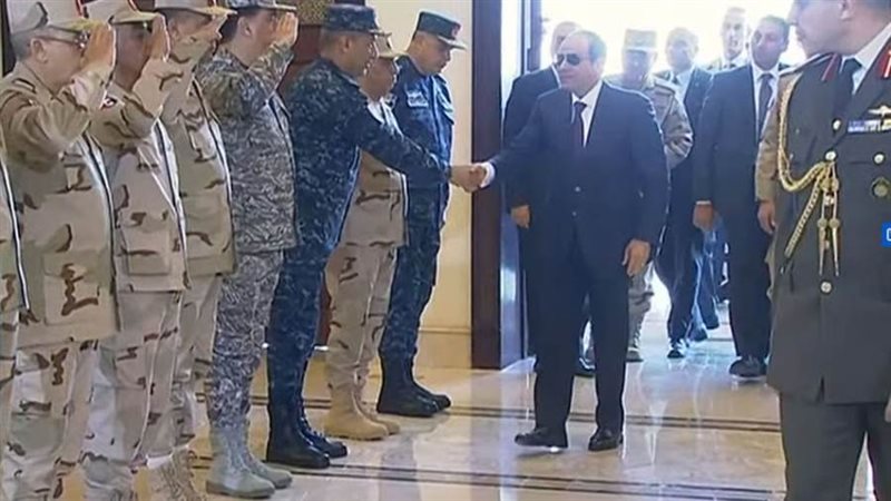 السيسي يصل إلى مركز