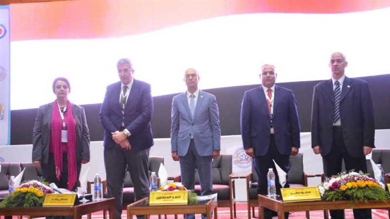 إنطلاق الجلسه الرسمية