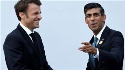 ماكرون يستقبل رئيس الوزراء البريطاني