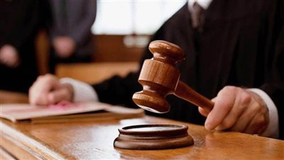 تأجيل محاكمة المتهمين بقتل شخص وإصابة 3 آخرين ببنها
