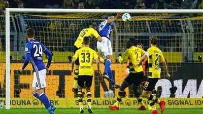 شالكه يتعادل مع بوروسيا دورتموند 2/2 في الدوري الألماني