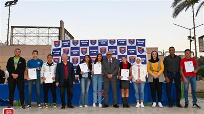 الزهور يكرم أبطال السباحة بعد تألقهم في بطولة القاهرة الشتوية وبطولة الجمهورية للمياه المفتوحة