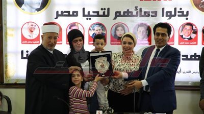 الطفلة ميرا: 