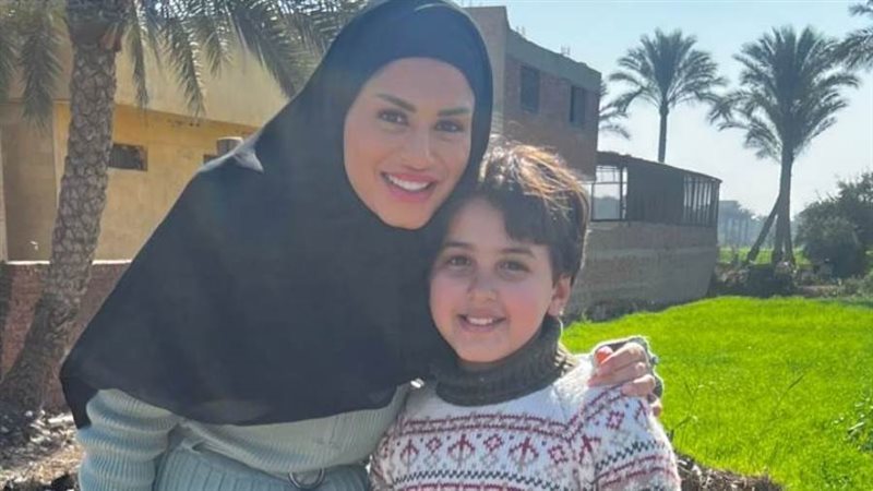 الفنانة منه فضالى