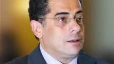 البحث العلمي تهنئ الدكتور مؤمن حنفي لانتخابه ممثلا لمصر في صندوق الاتحاد الدولي للعلوم البيولوجية