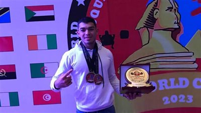 8 أبطال من ذهب بجامعة القناة في بطولة كأس العالم للقوة البدنية.. بالغردقة