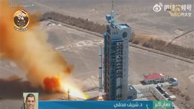 شاهد بالفيديو.. لحظة إطلاق القمر الصناعي المصري 