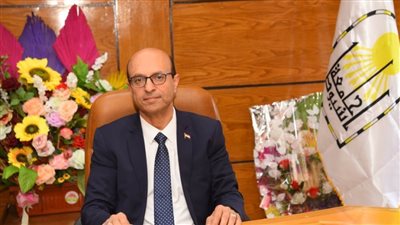 رئيس جامعة أسيوط يصدر قرارًا بتشكيل لجنة لدراسة لائحة الإسكان الإداري الحالية والسابقة بالجامعة