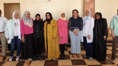 فحص 150 سيدة بأسوان ضمن مبادرة الكشف عن الأورام