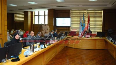 مجلس عمداء جامعة كفر الشيخ يناقش عددا من المستجدات