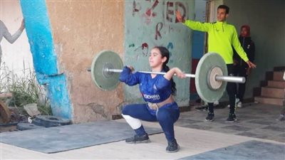  40 لاعبا ولاعبة يشاركون بطولة رفع الأثقال بمراكز الشباب والرياضة بالوادي الجديد
