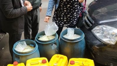 عاجل| تموين الإسكندرية توجه ضربة قاسمة لمافيا الزيوت المجهولة