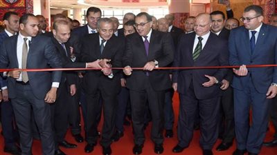 مدبولي: تنفيذاً لتوجيهات الرئيس السيسي تم تبكير موعد افتتاح معارض 