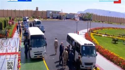 بالفيديو...جولة تفقدية للرئيس السيسي خلال افتتاح مجمع مصانع الأسمدة الآزوتية بالعين السخنة