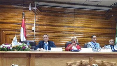 4 محاور لحماية الطفل من أخطار المحتوى الضار وأشكال العنف في البيئة الرقمية 