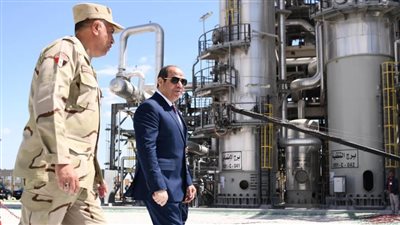 الرئيس السيسي يشهد افتتاح مجمع مصانع الأسمدة الأزوتية بالعين السخنة